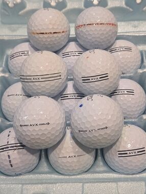 15 TITLEIST AVX White Golf Balls. Pristine Playing Condition.
